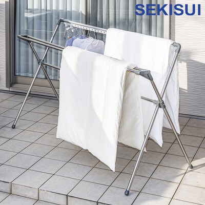 【セキスイ/SEKISUI】【工具不要で簡単組立/布団干し】ダブルバー仕様で幅伸縮のX型物干し 【室内・屋外兼用】